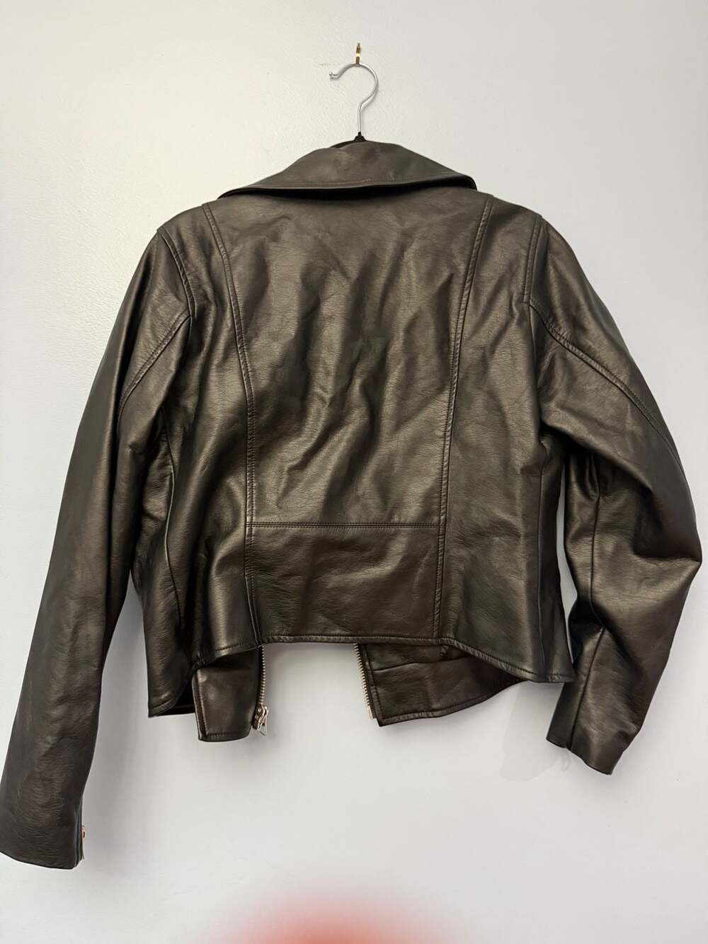 Jackets & Coats - Picture 8 of 10